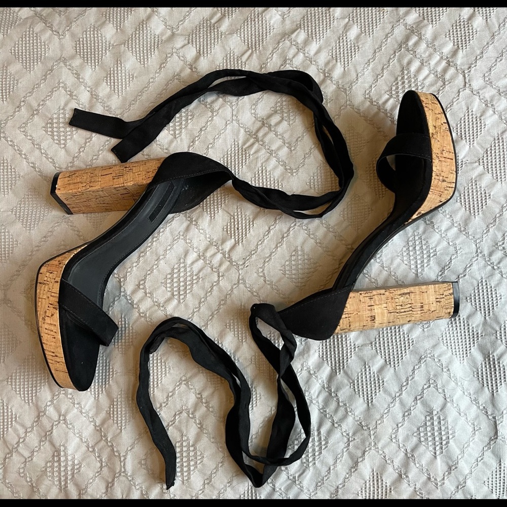 F21 heels
